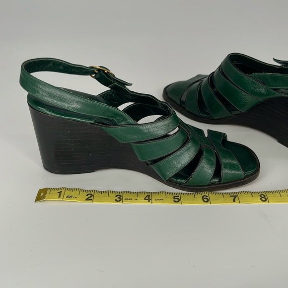 Vintage 70s Rodan Stacked Wedge Sandals in Green Leather Size 5 1/2 - Picture 11 of 13